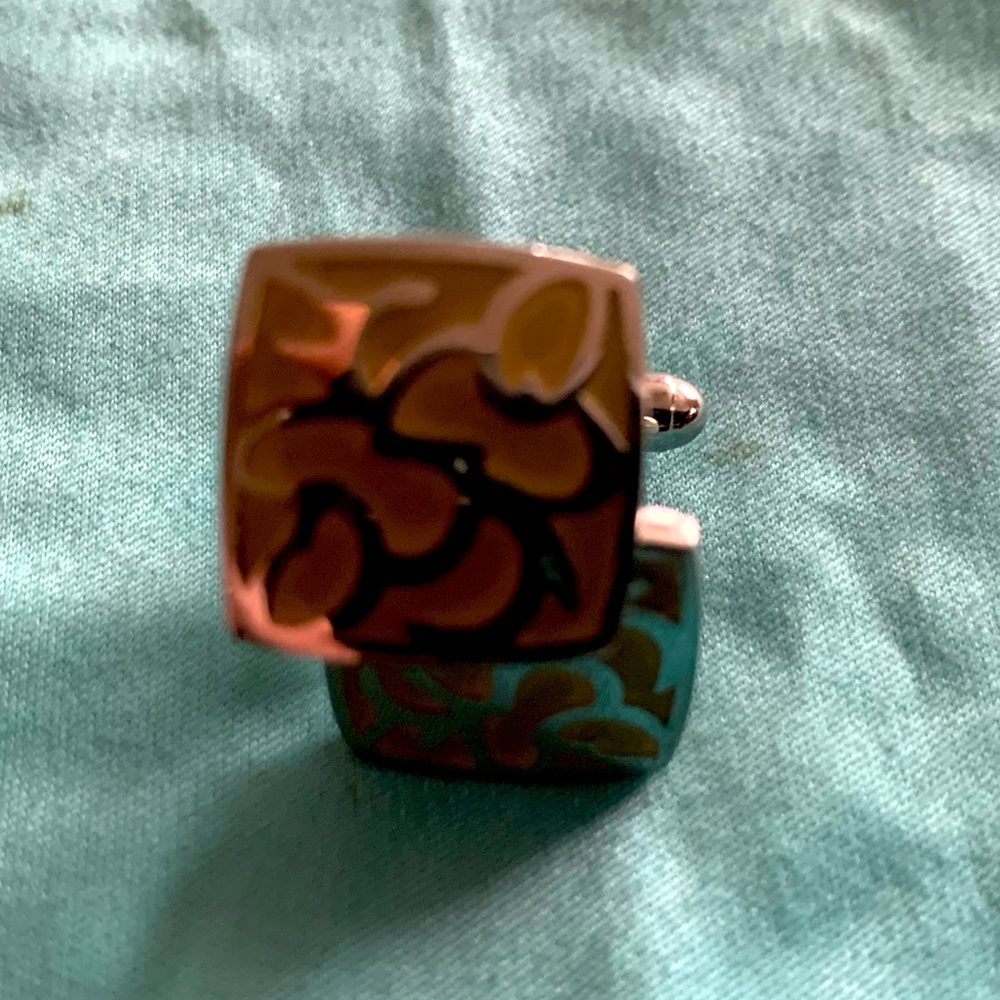 Stainless Steel Cream Patterned Cufflinks (EUC)